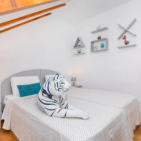 Apartament Domino